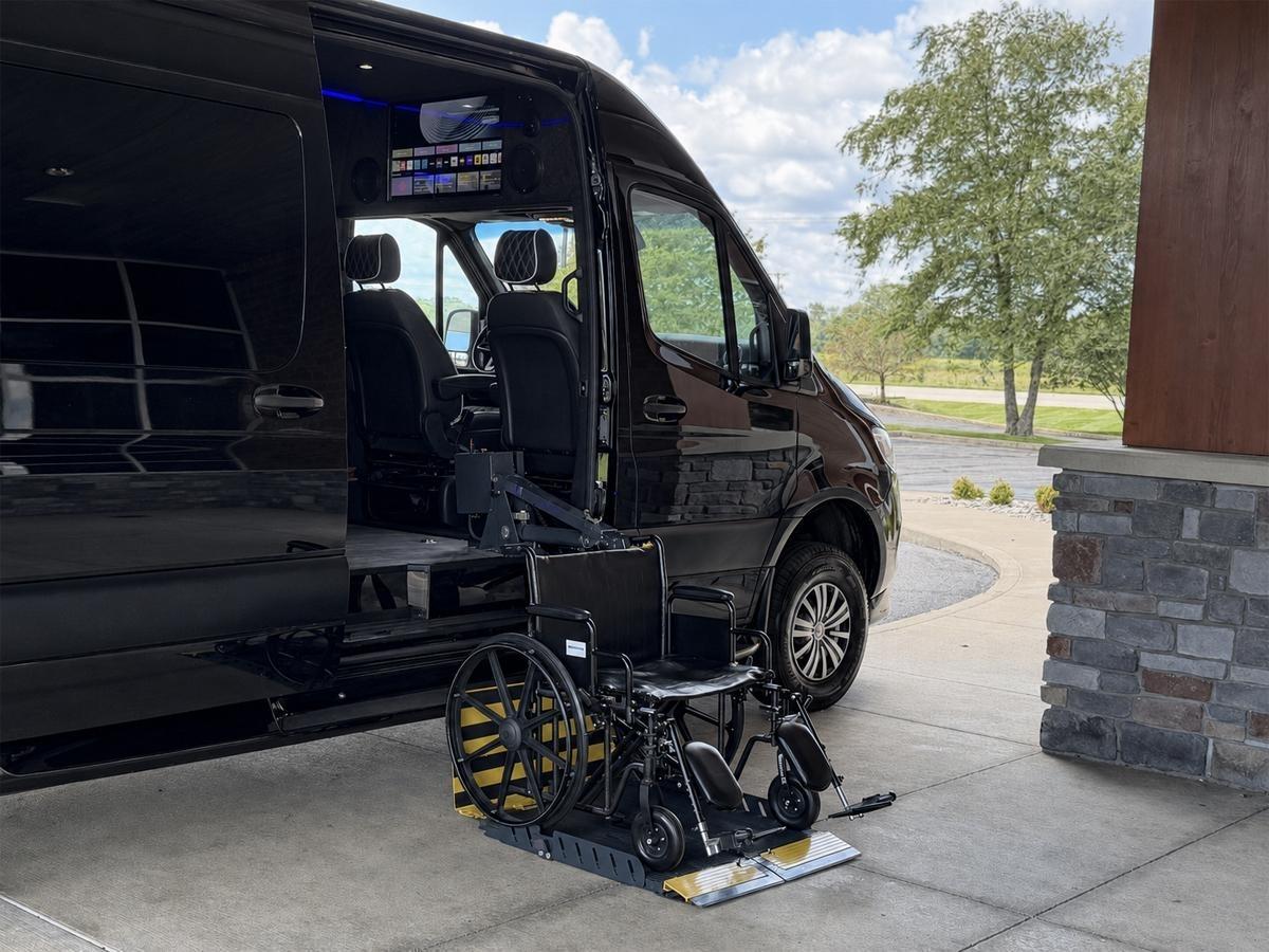 Mercedes-Benz Sprinter 2500 170-in. WB 2024
