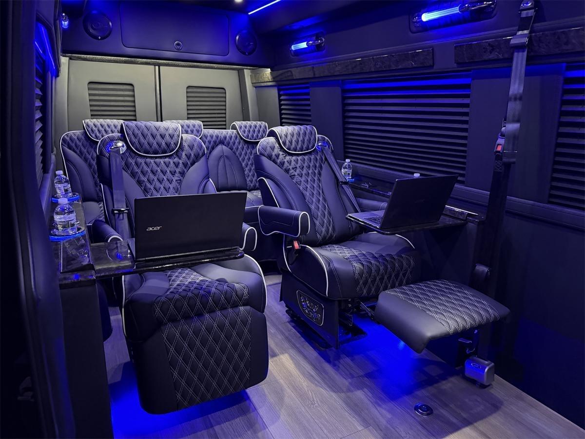 Mercedes-Benz Sprinter 2500 170-in. WB 2024