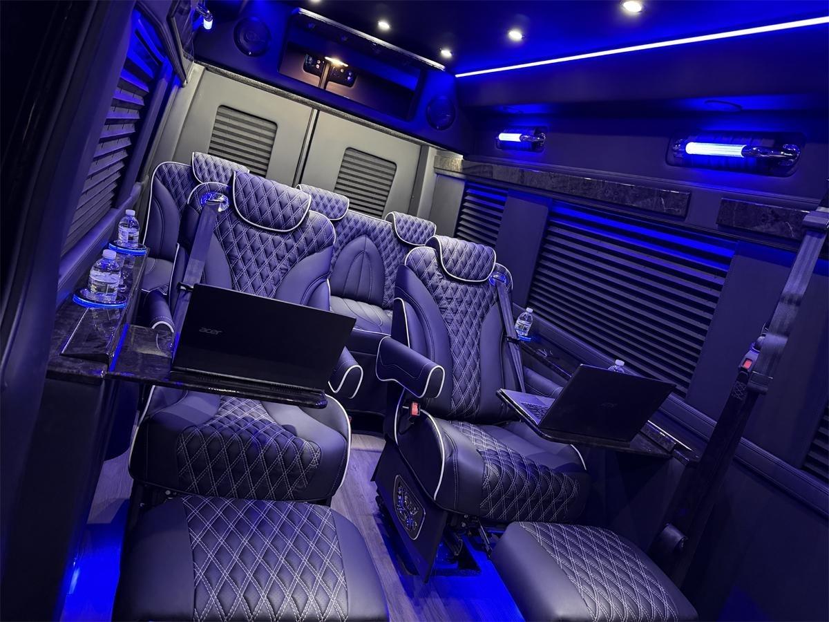 Mercedes-Benz Sprinter 2500 170-in. WB 2024