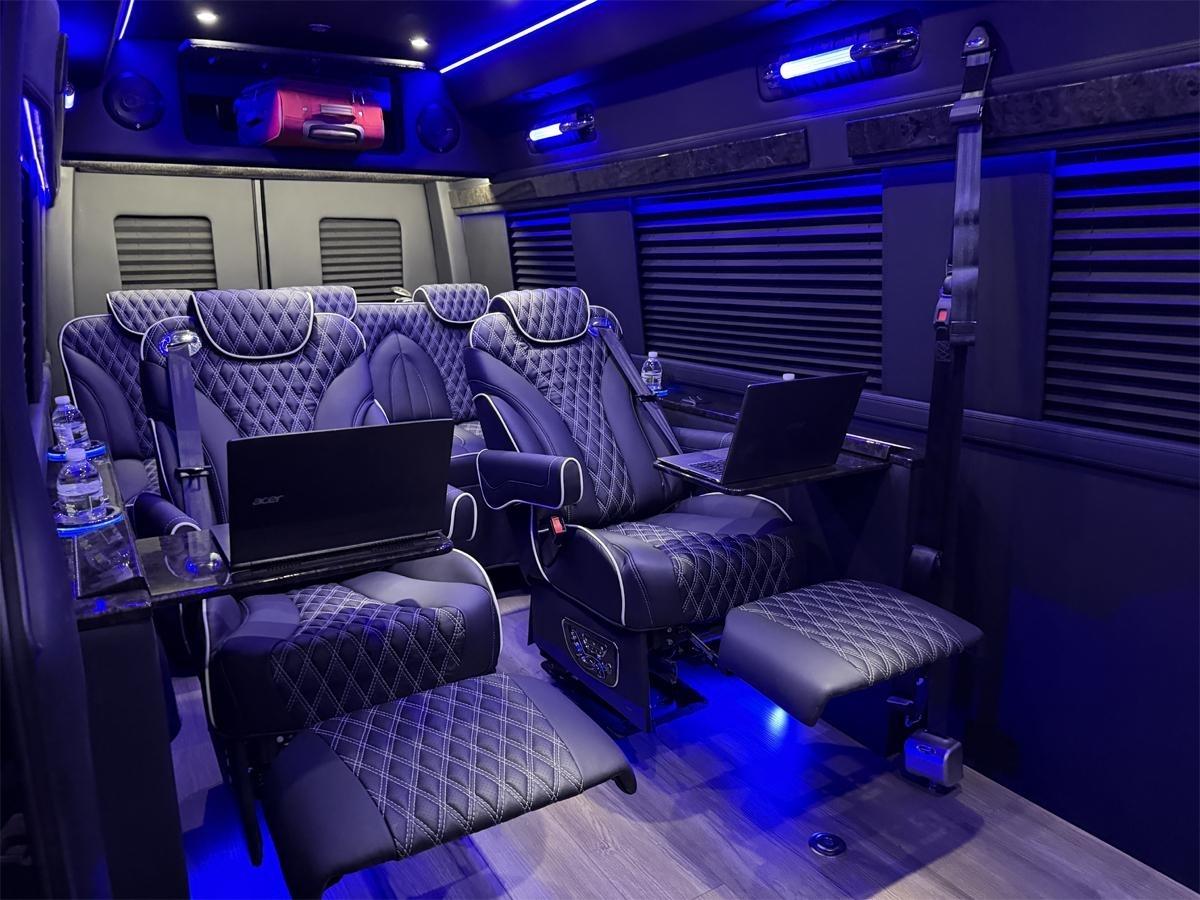 Mercedes-Benz Sprinter 2500 170-in. WB 2024