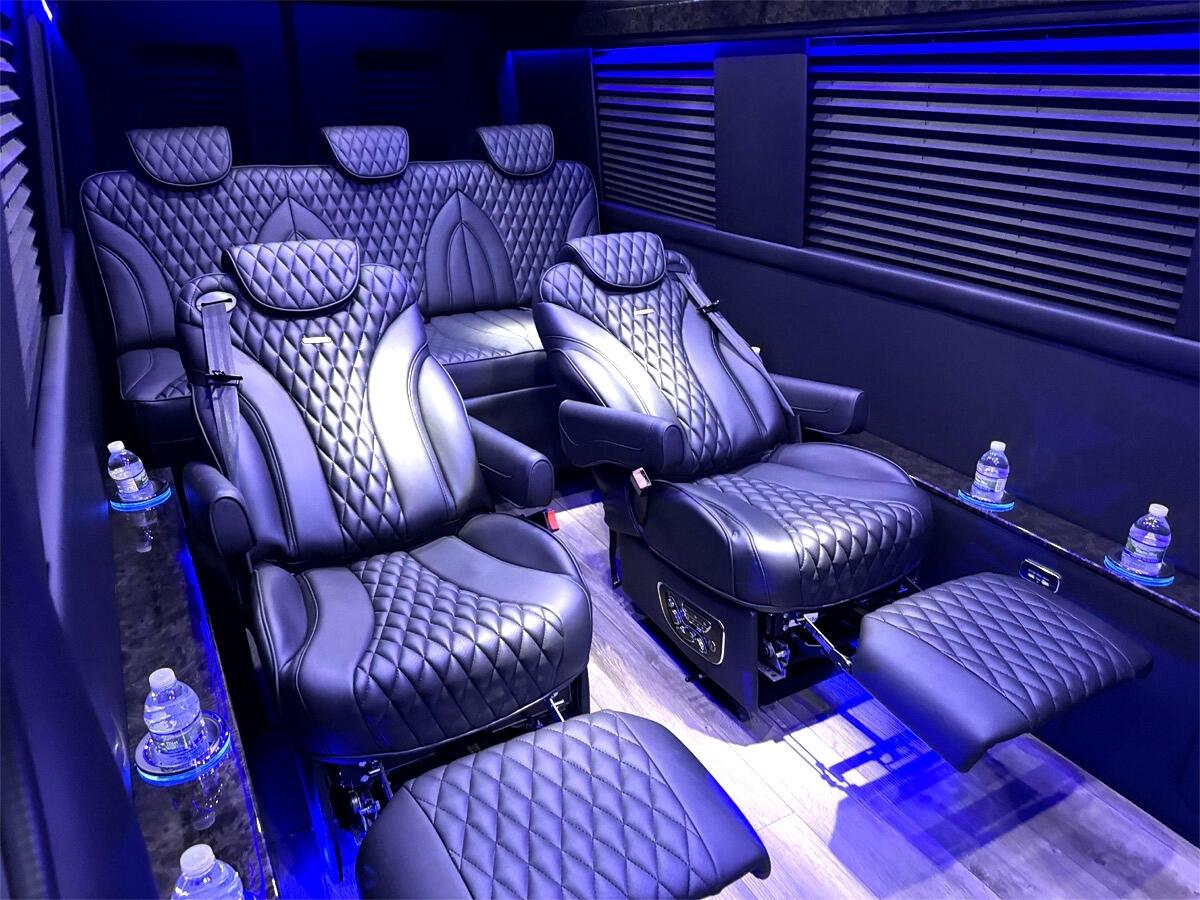 Mercedes-Benz Sprinter 2500 170-in. WB 2024