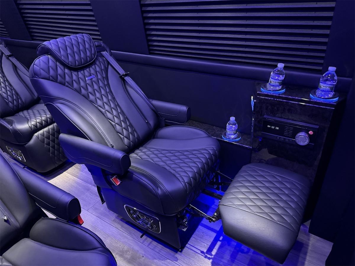 Mercedes-Benz Sprinter 2500 170-in. WB 2024