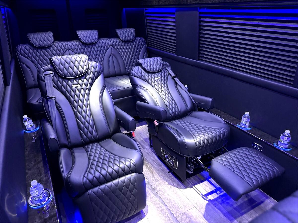 Mercedes-Benz Sprinter 2500 170-in. WB 2024