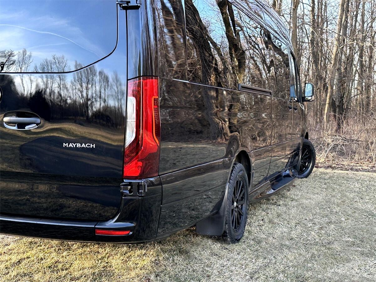 Mercedes-Benz Sprinter 2500 170-in. WB 2024