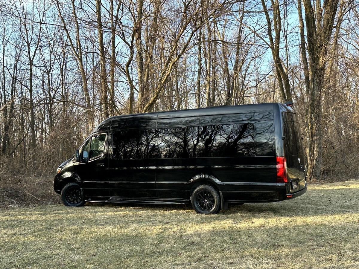 Mercedes-Benz Sprinter 2500 170-in. WB 2024