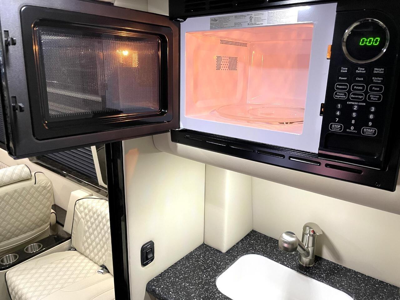 Mercedes-Benz Sprinter 3500 XD 170-in. WB 2022