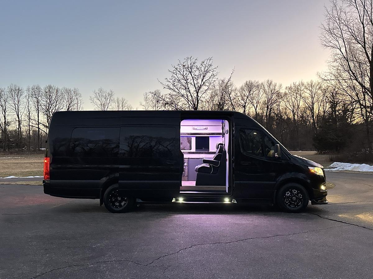 Mercedes-Benz Sprinter 3500 XD 170-in. WB 2020