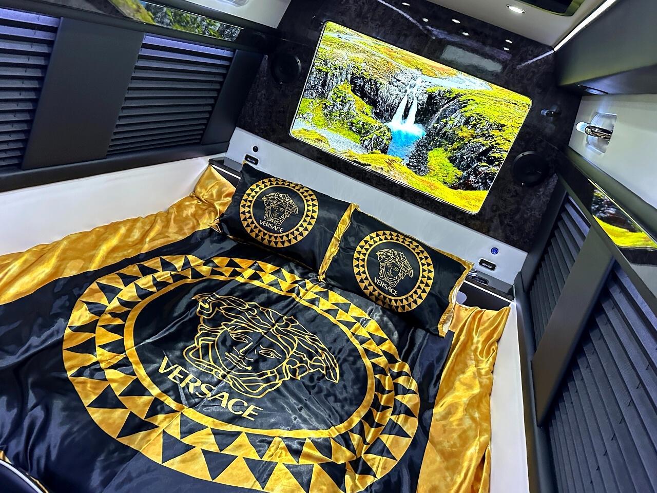 Mercedes-Benz Sprinter  2024