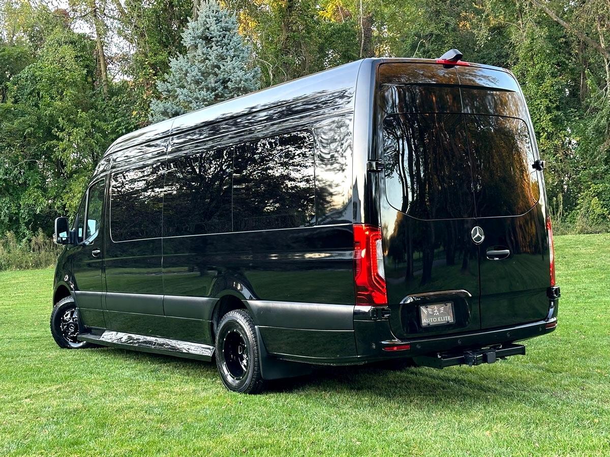 Mercedes-Benz Sprinter  2024