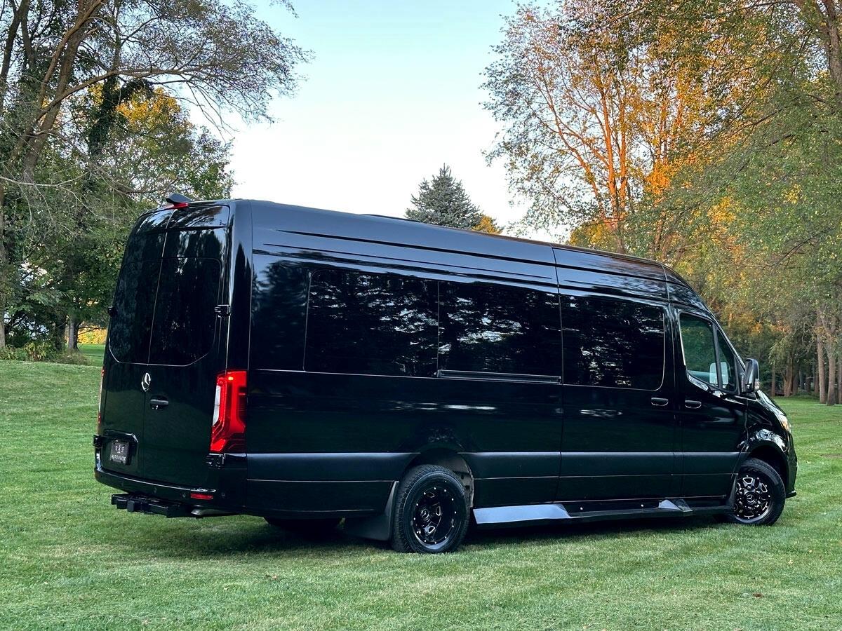 Mercedes-Benz Sprinter  2024