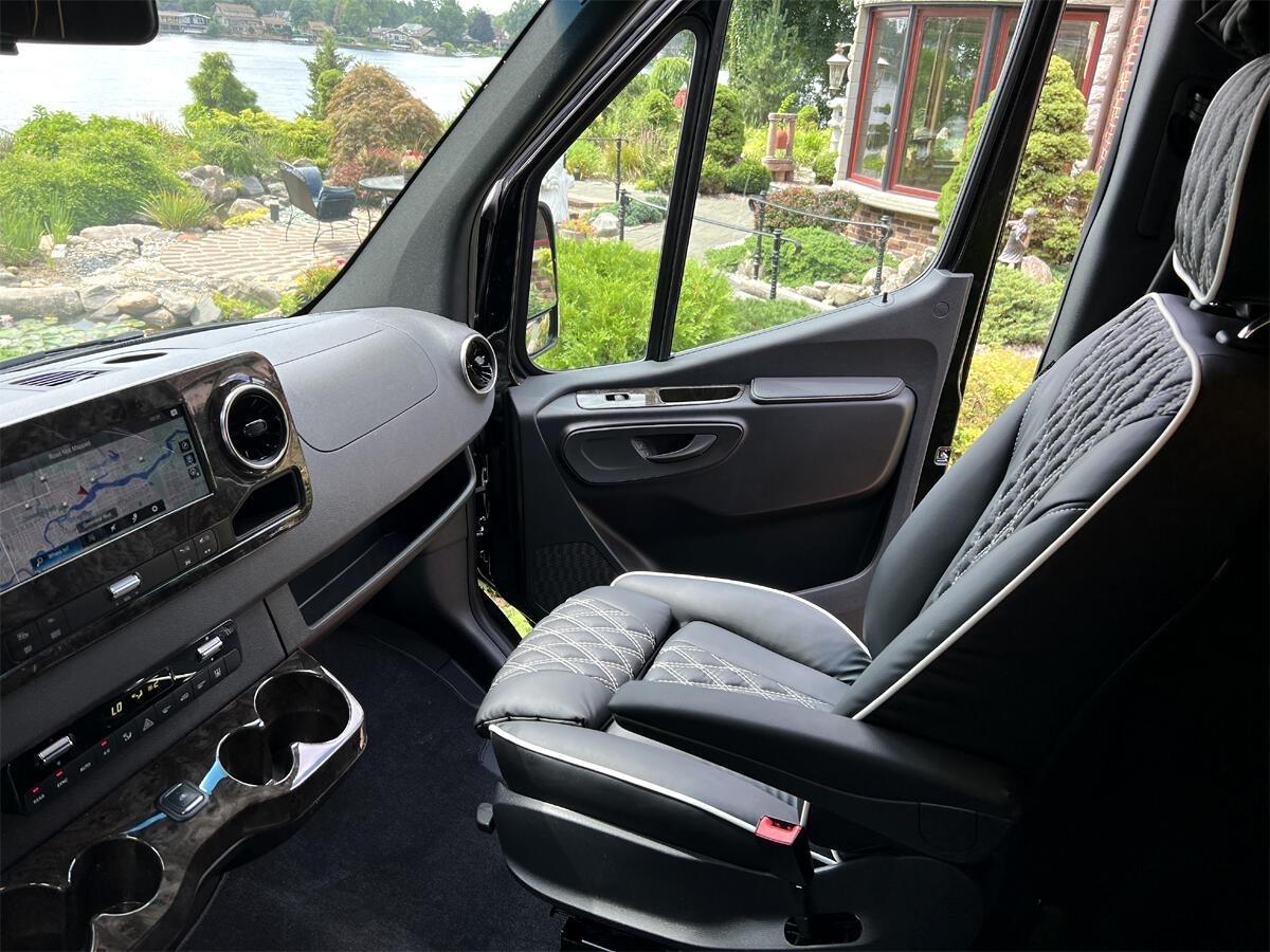 Mercedes-Benz Sprinter 3500 XD 170-in. WB 2024
