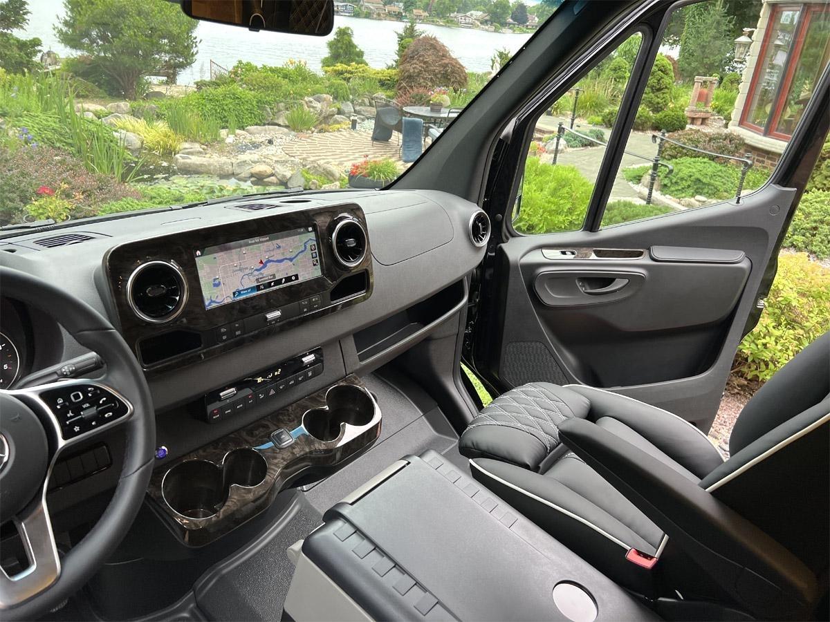 Mercedes-Benz Sprinter 2500 144-in. WB 2024