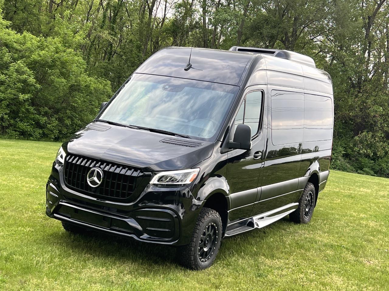 Mercedes-Benz Sprinter 2500 144-in. WB 2024