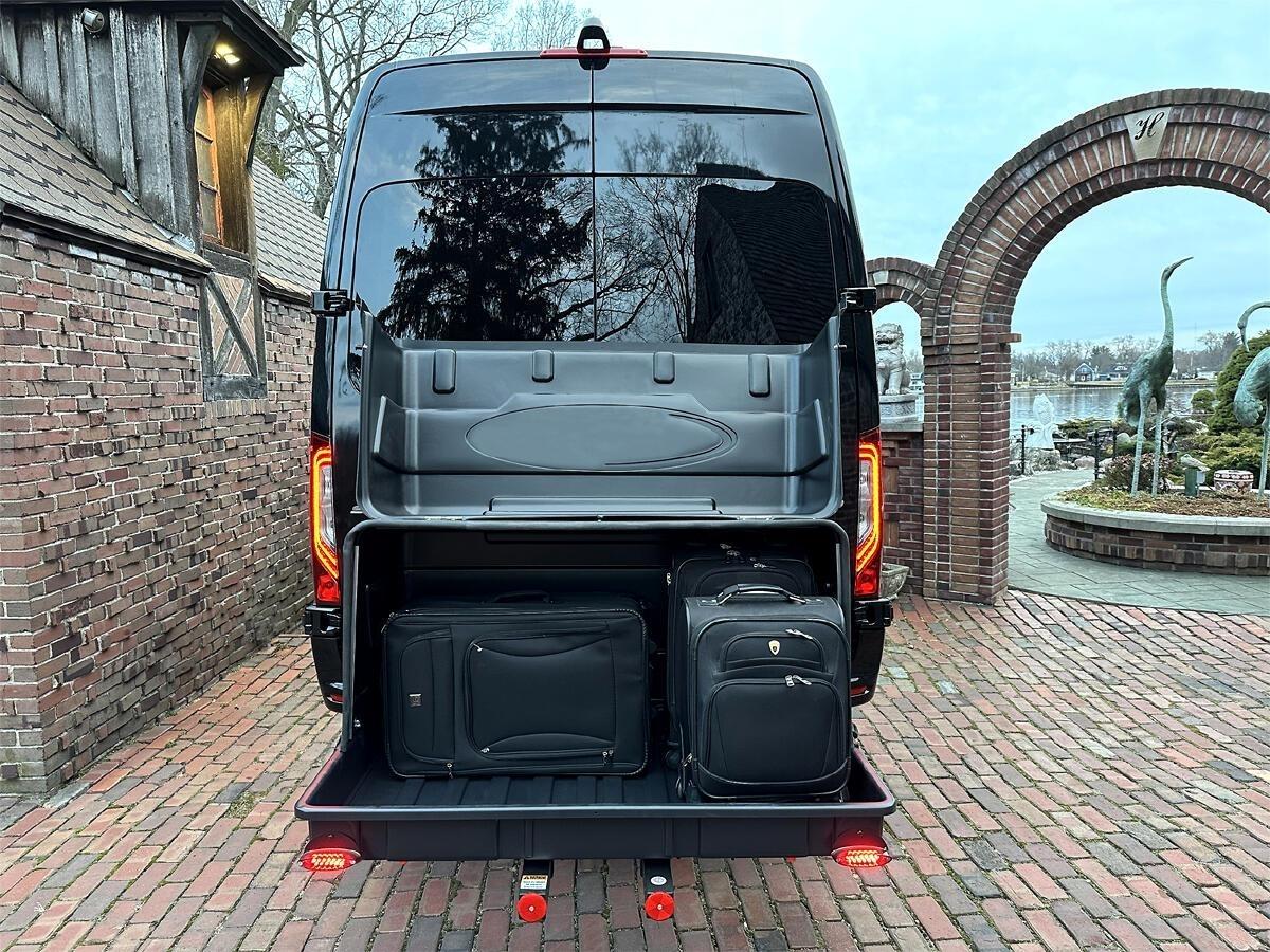 Mercedes-Benz Sprinter 2500 144-in. WB 2024