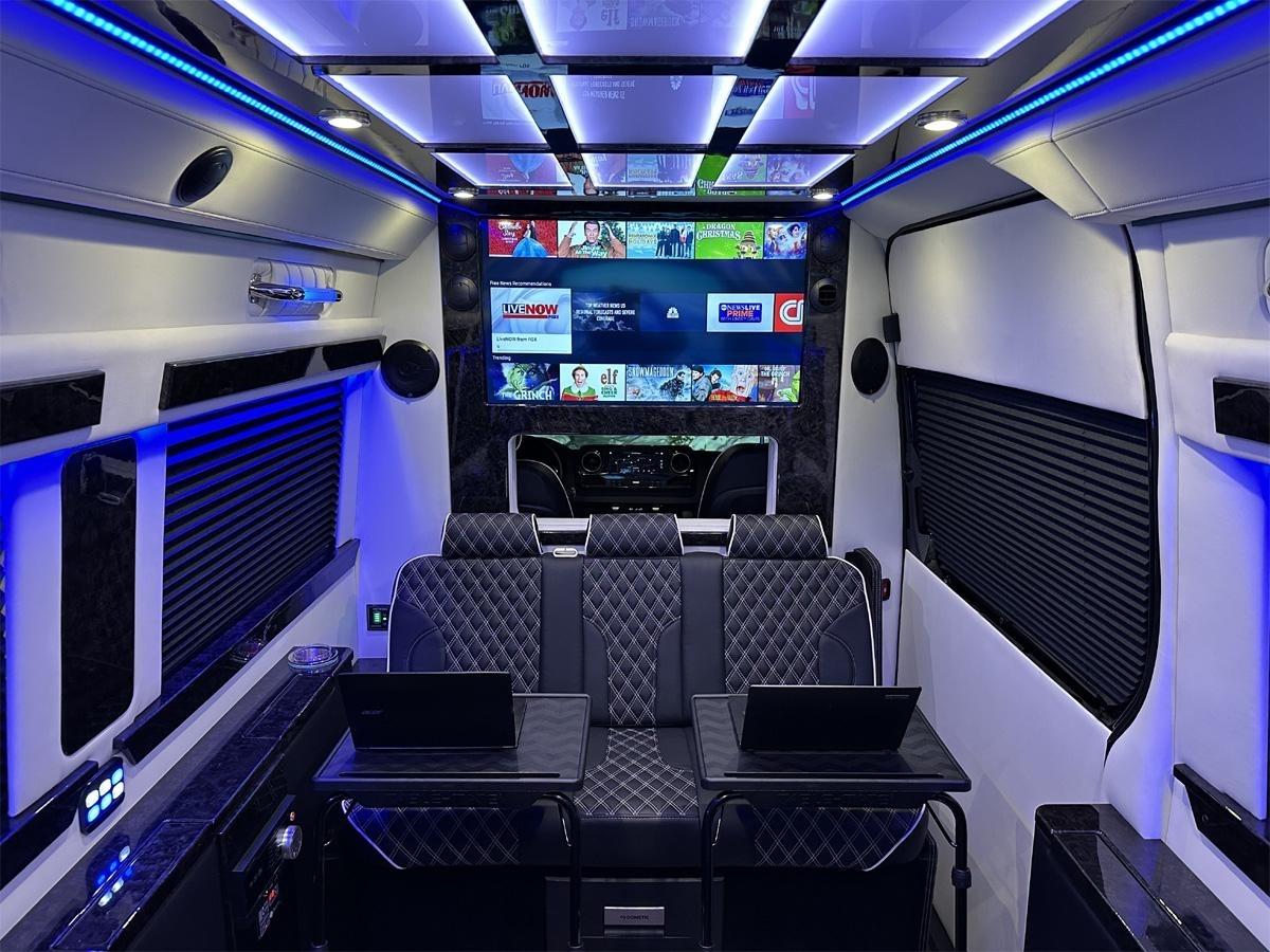 Mercedes-Benz Sprinter  2025