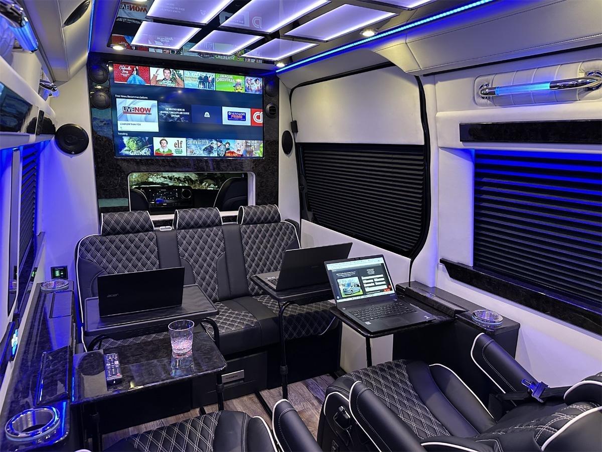 Mercedes-Benz Sprinter  2025