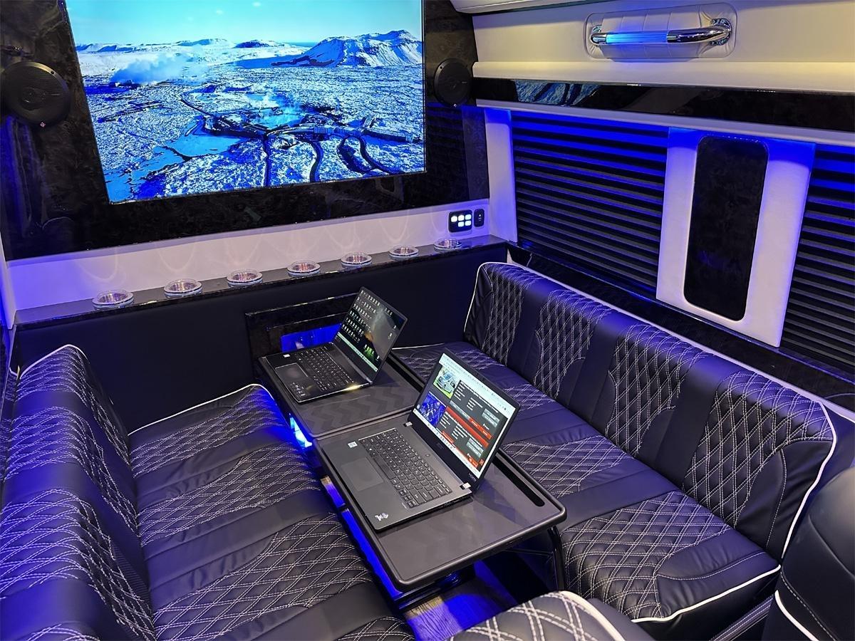Mercedes-Benz Sprinter  2025