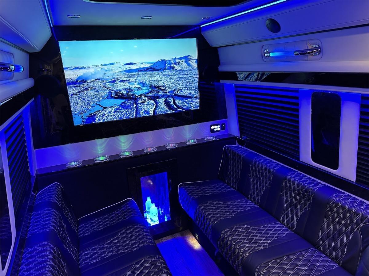 Mercedes-Benz Sprinter  2025
