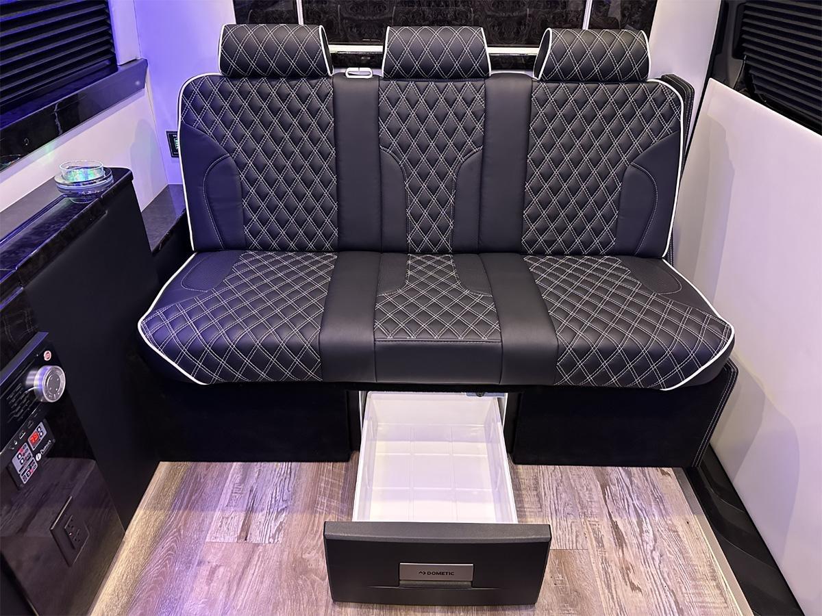 Mercedes-Benz Sprinter  2025