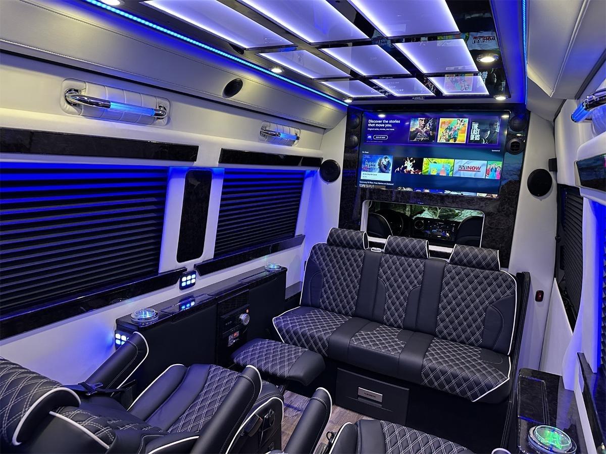 Mercedes-Benz Sprinter  2025