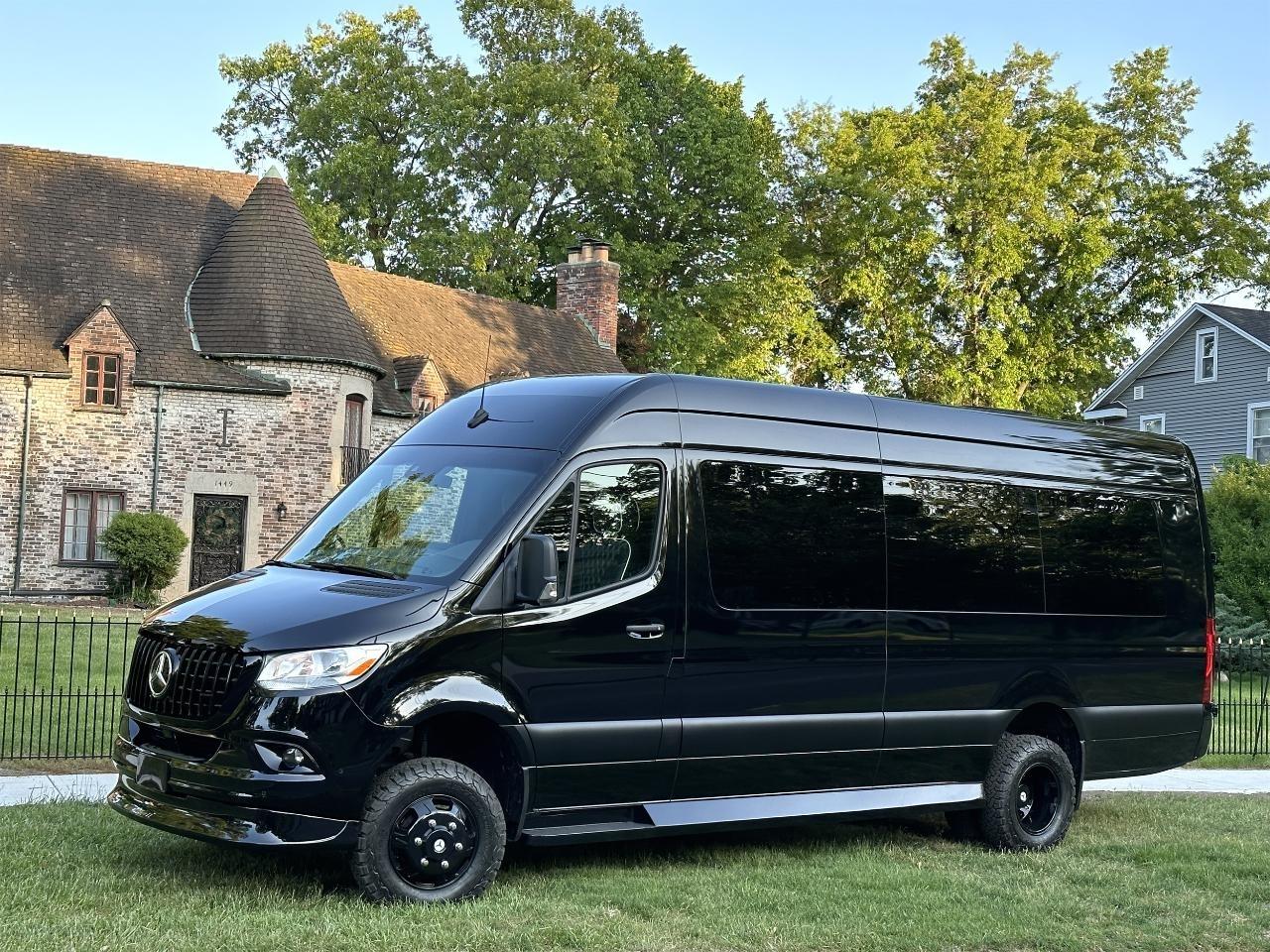 Mercedes-Benz Sprinter  2025