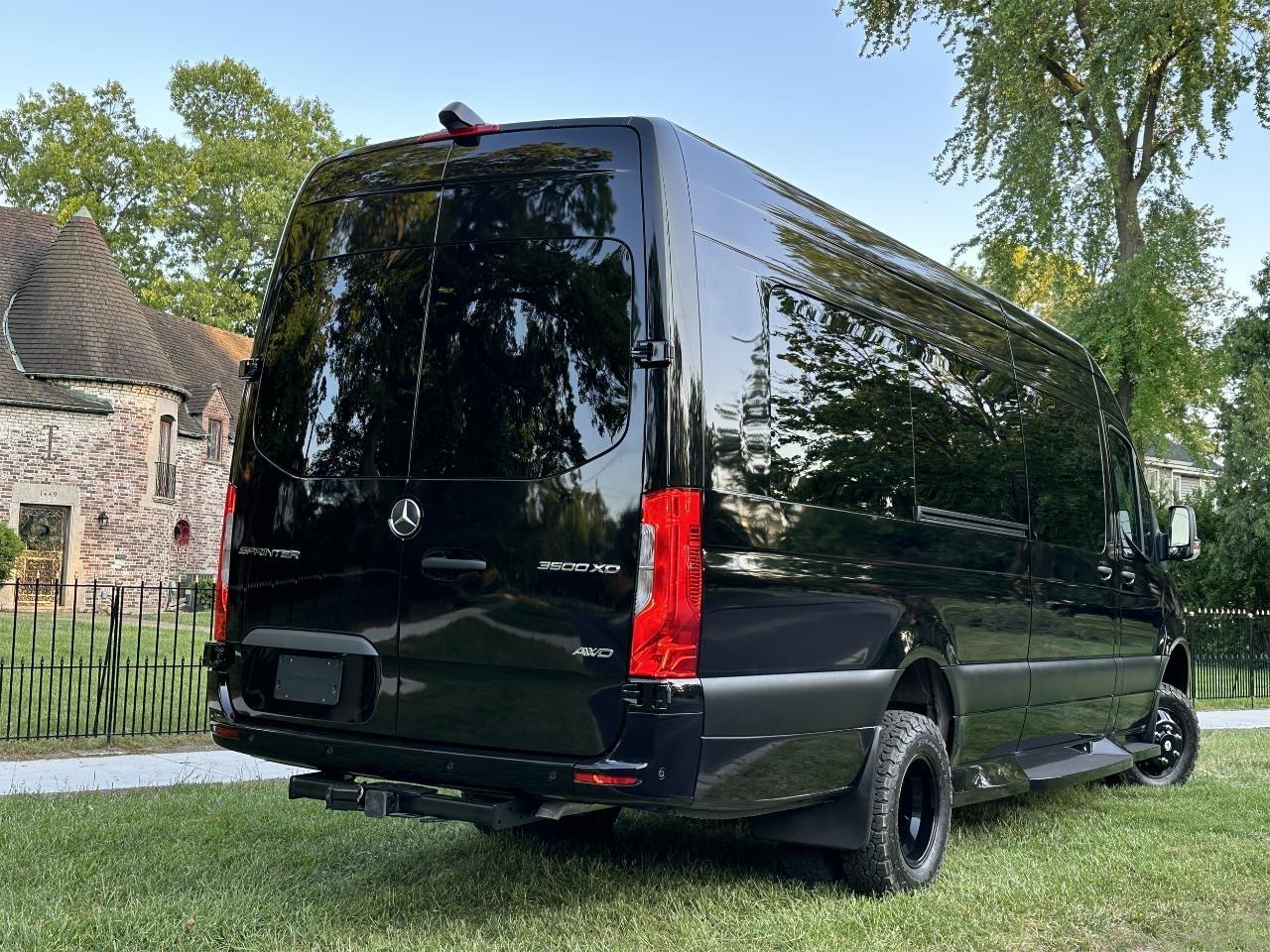 Mercedes-Benz Sprinter  2025