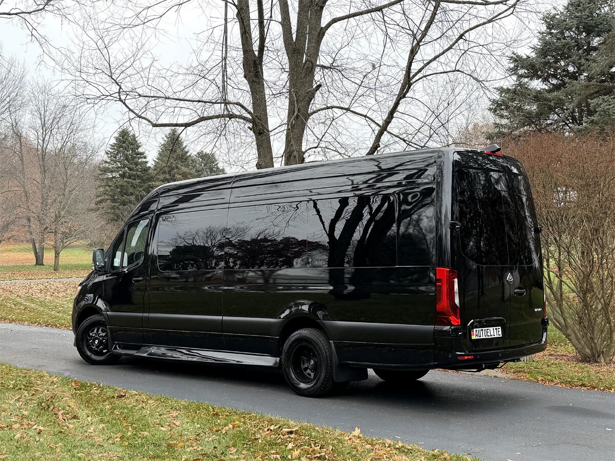 Mercedes-Benz Sprinter  2024