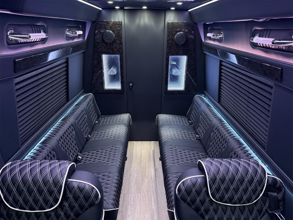 Mercedes-Benz Sprinter  2024