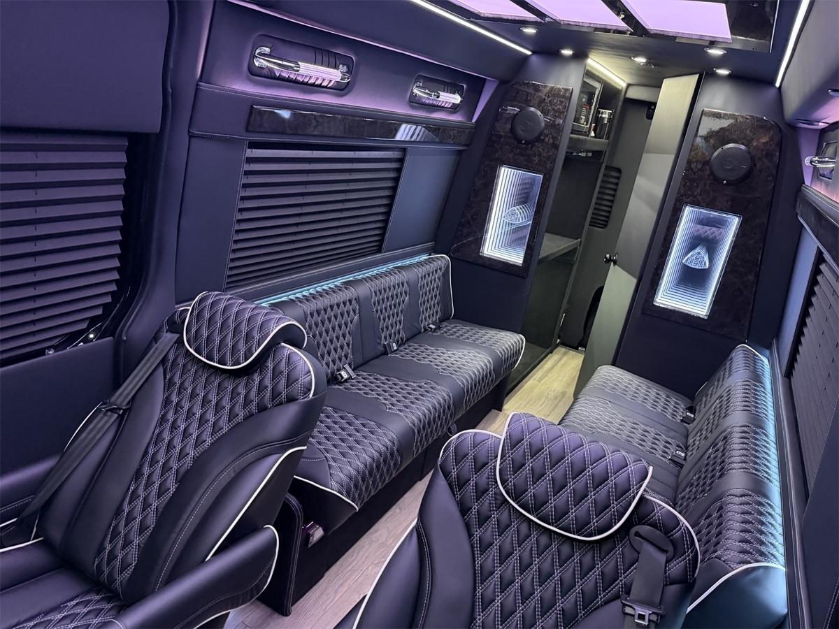 Mercedes-Benz Sprinter  2024