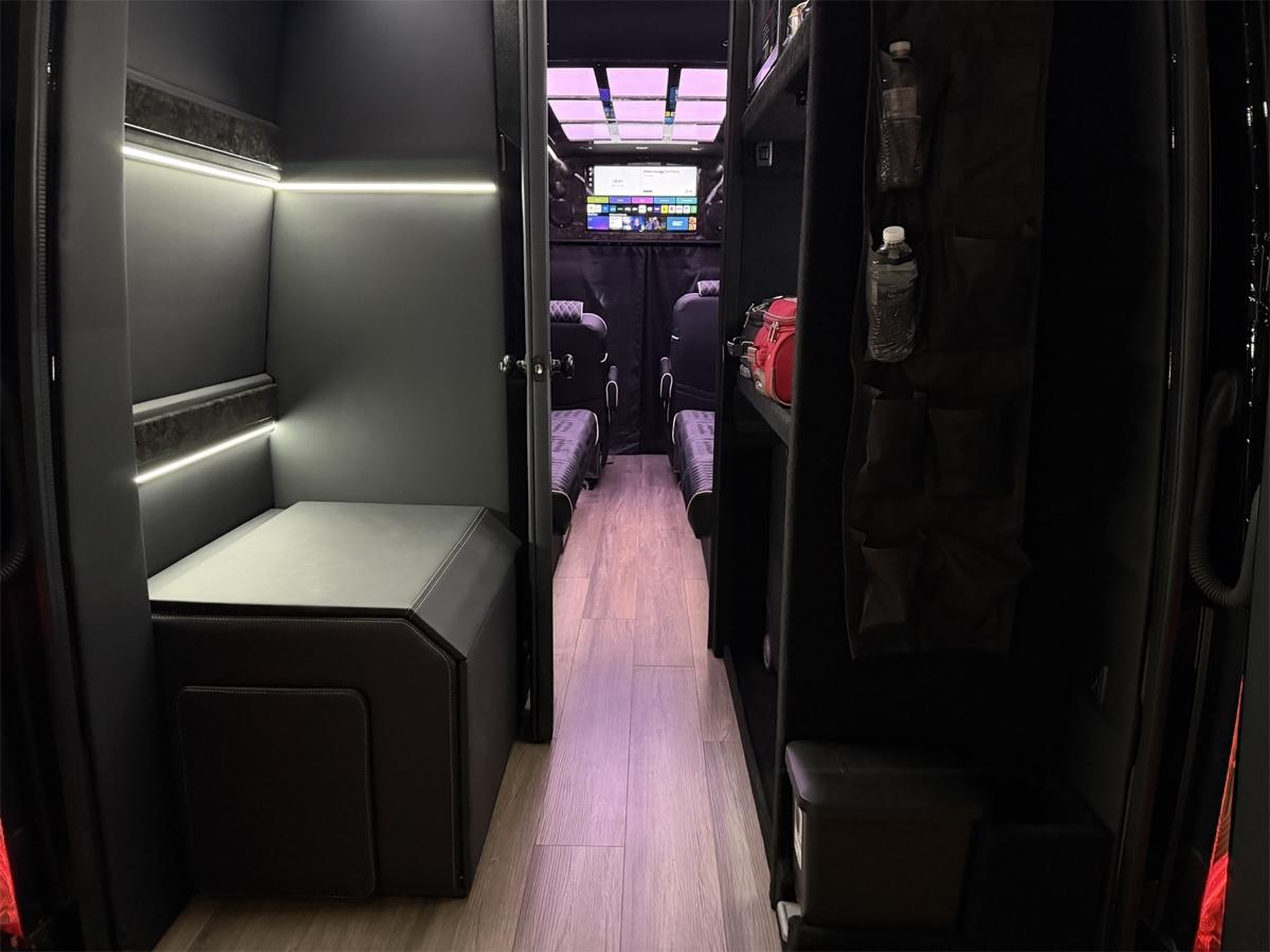 Mercedes-Benz Sprinter  2024