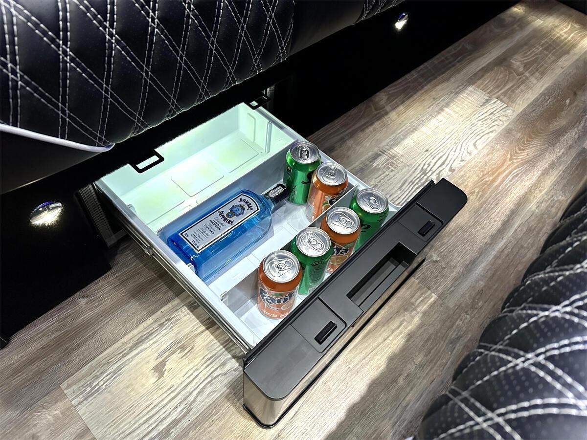 Mercedes-Benz Sprinter  2024