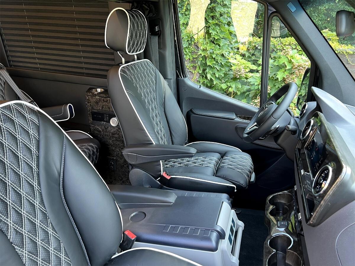 Mercedes-Benz Sprinter  2024