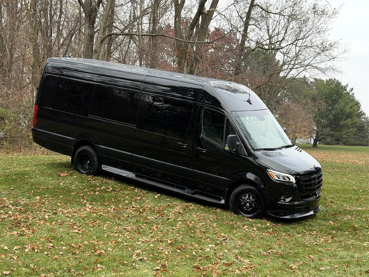 Mercedes-Benz Sprinter  2024