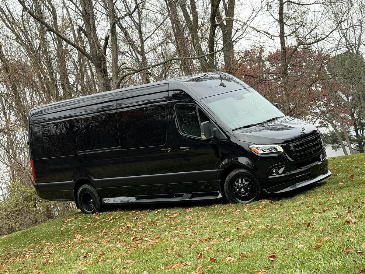 Mercedes-Benz Sprinter  2024