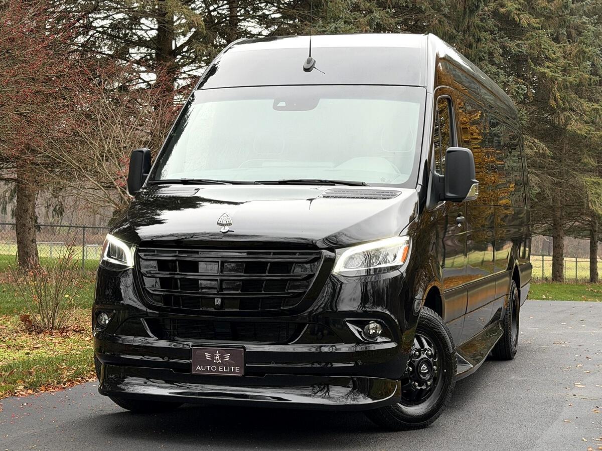 Mercedes-Benz Sprinter  2024