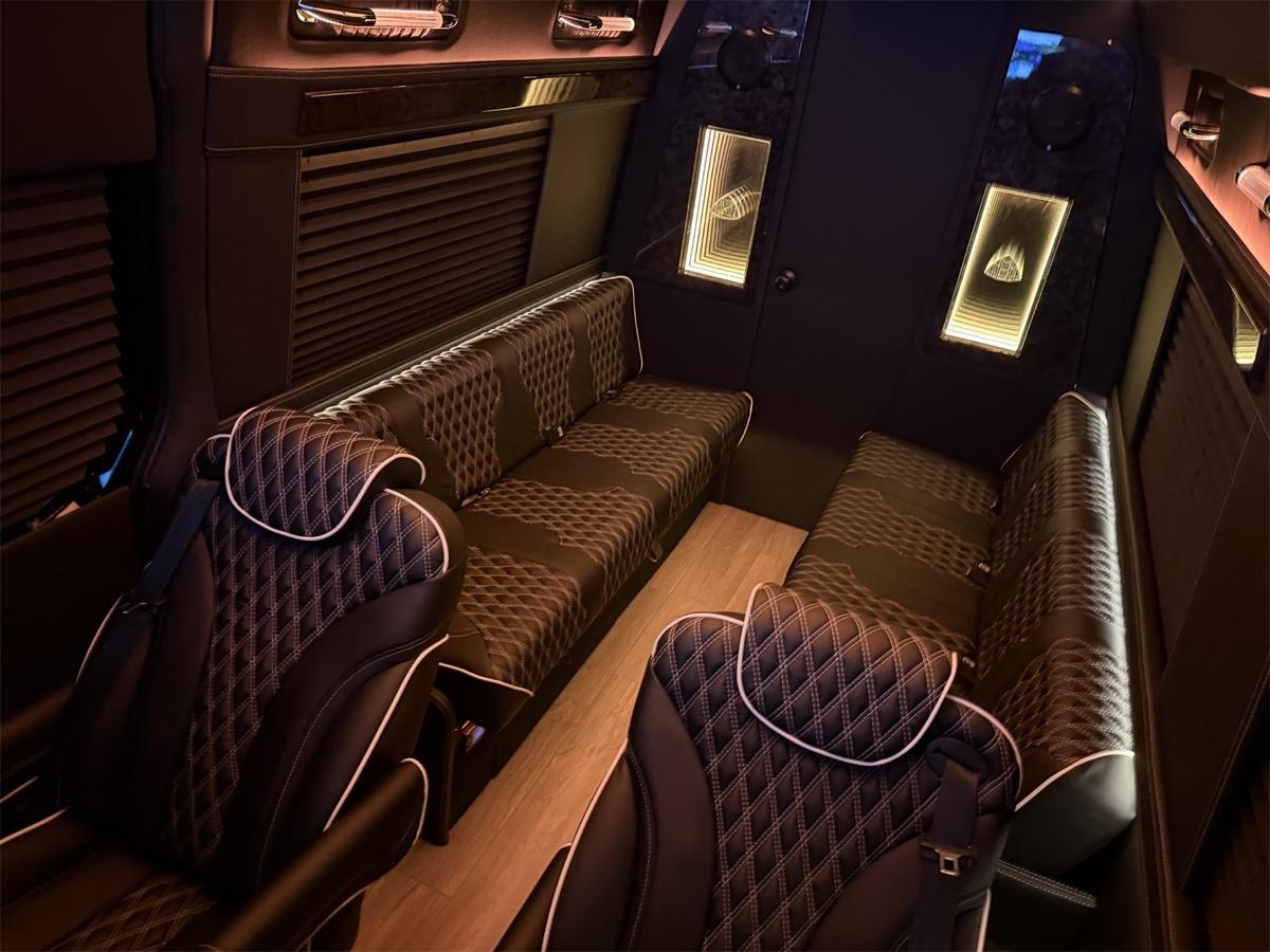 Mercedes-Benz Sprinter  2024