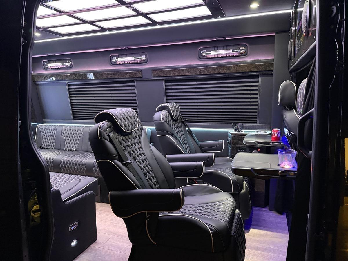 Mercedes-Benz Sprinter  2024