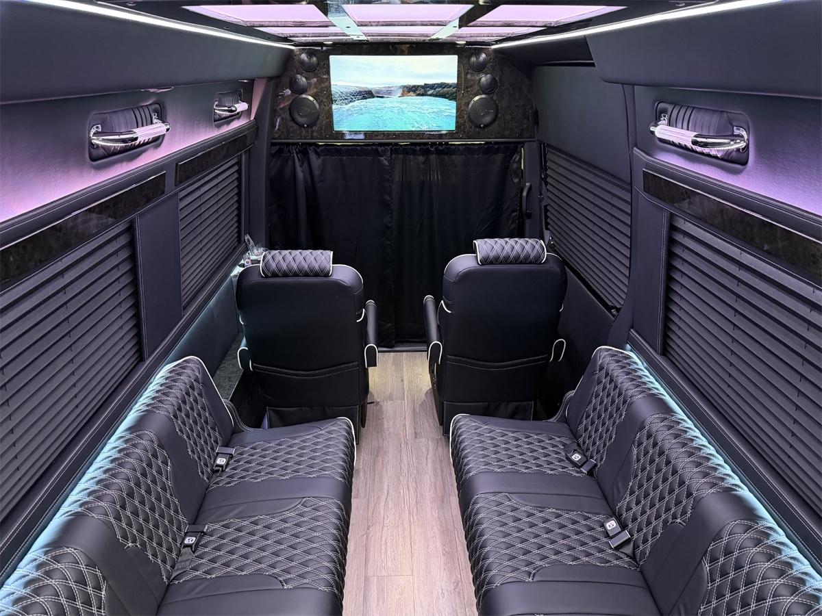 Mercedes-Benz Sprinter  2024