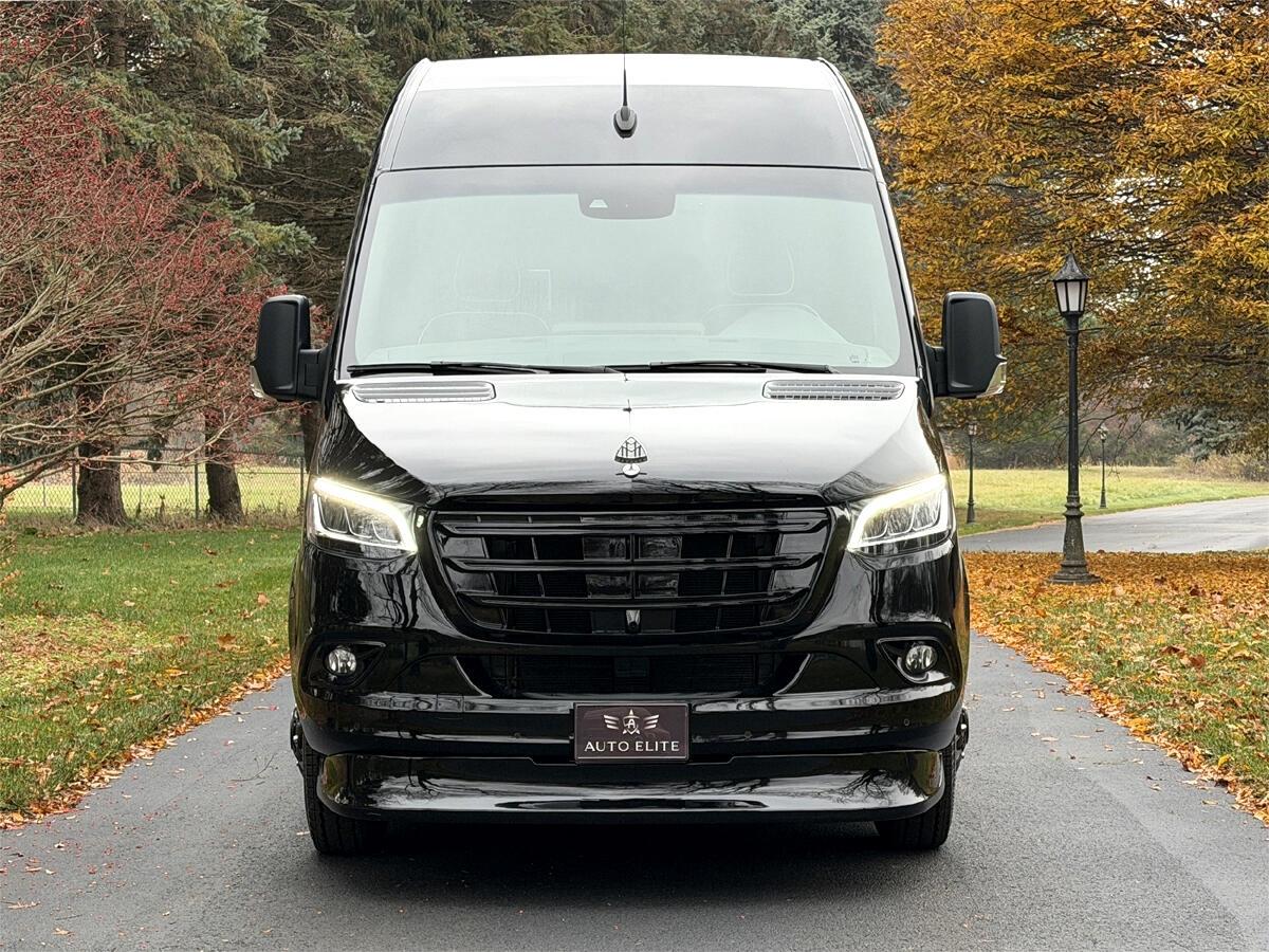 Mercedes-Benz Sprinter  2024