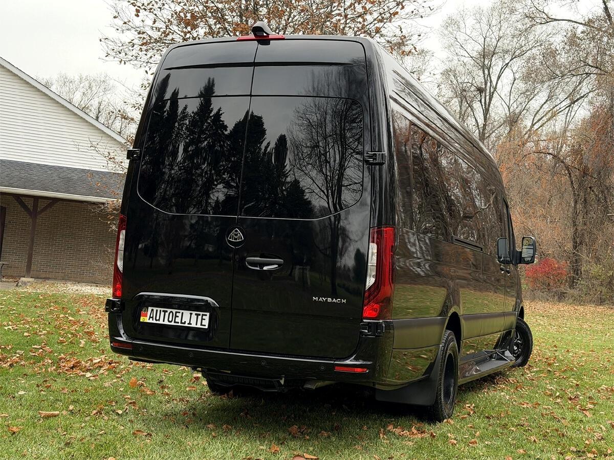 Mercedes-Benz Sprinter  2024