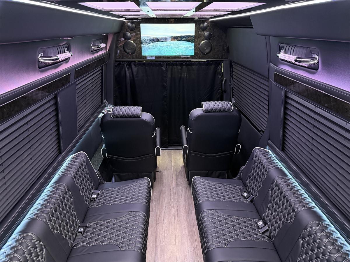 Mercedes-Benz Sprinter  2024