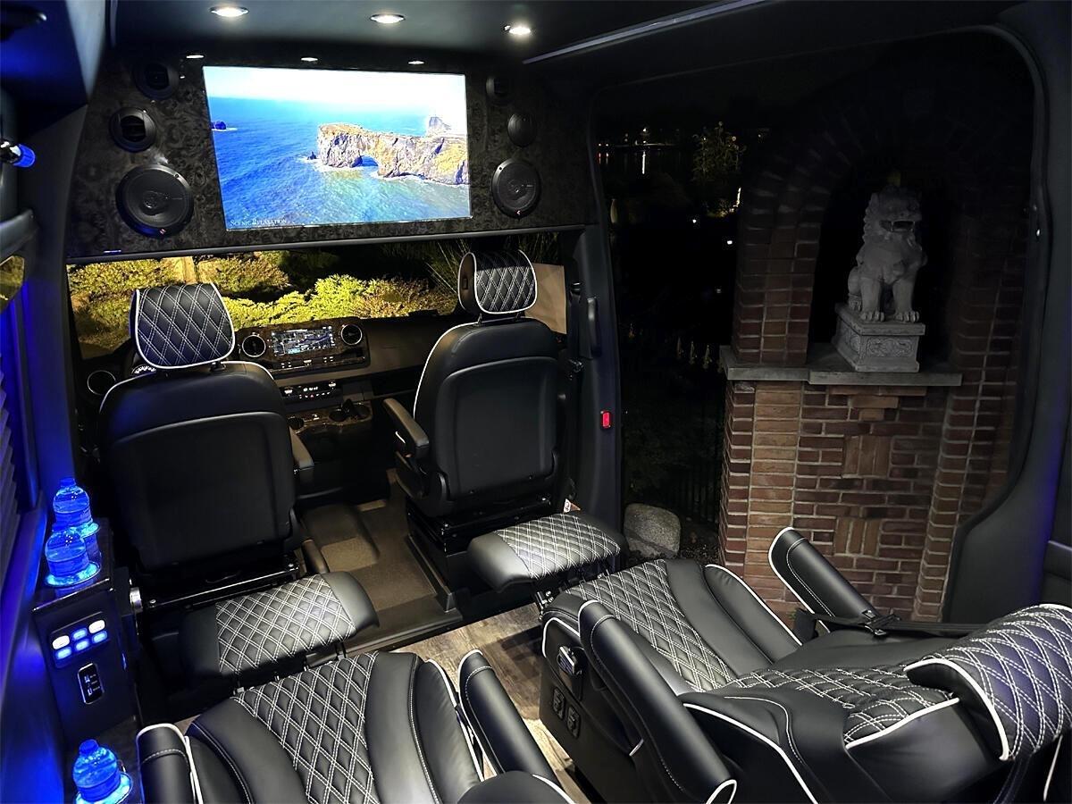 Mercedes-Benz Sprinter  2024