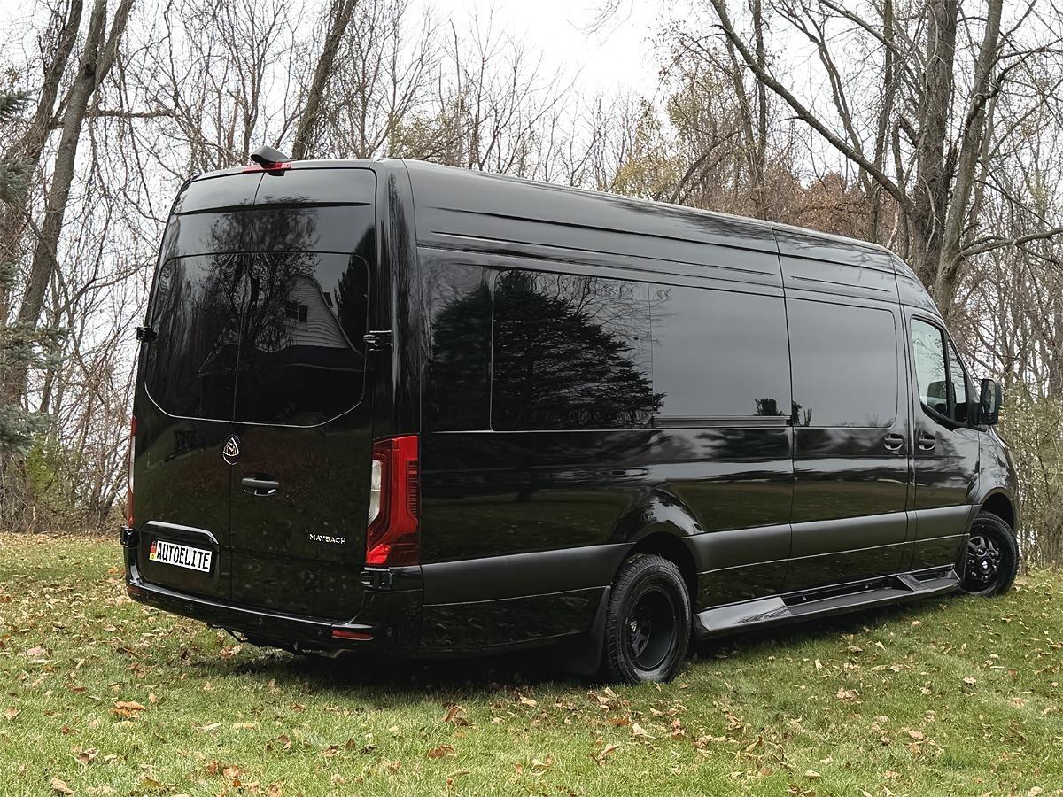 Mercedes-Benz Sprinter  2024