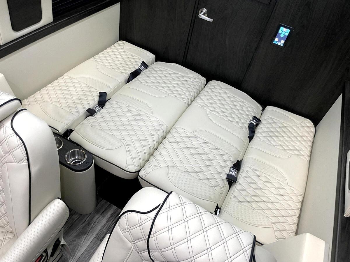 Mercedes-Benz Sprinter 2500 144-in. WB 2024