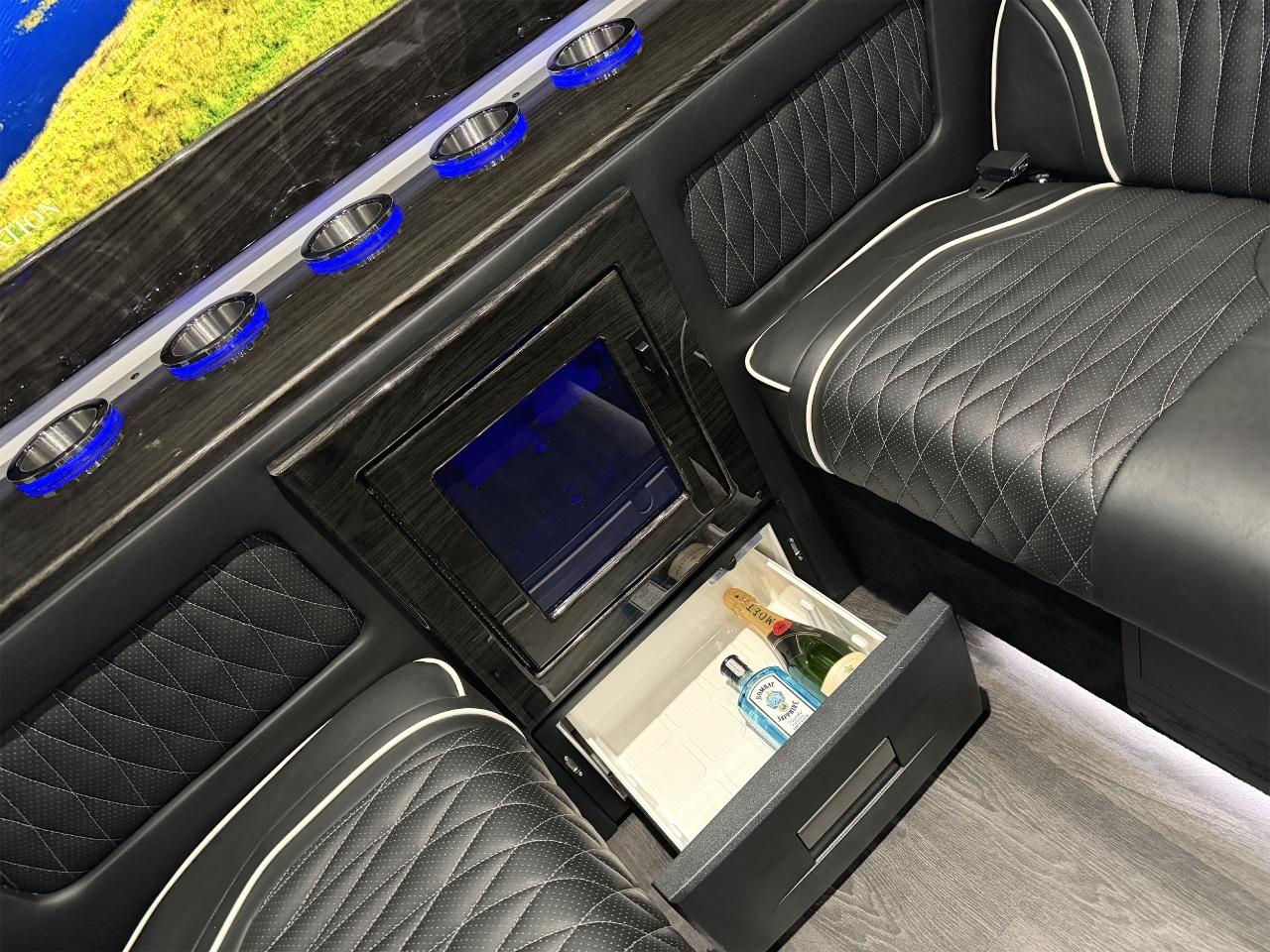 Mercedes-Benz Sprinter 3500 XD 170-in. WB 2025