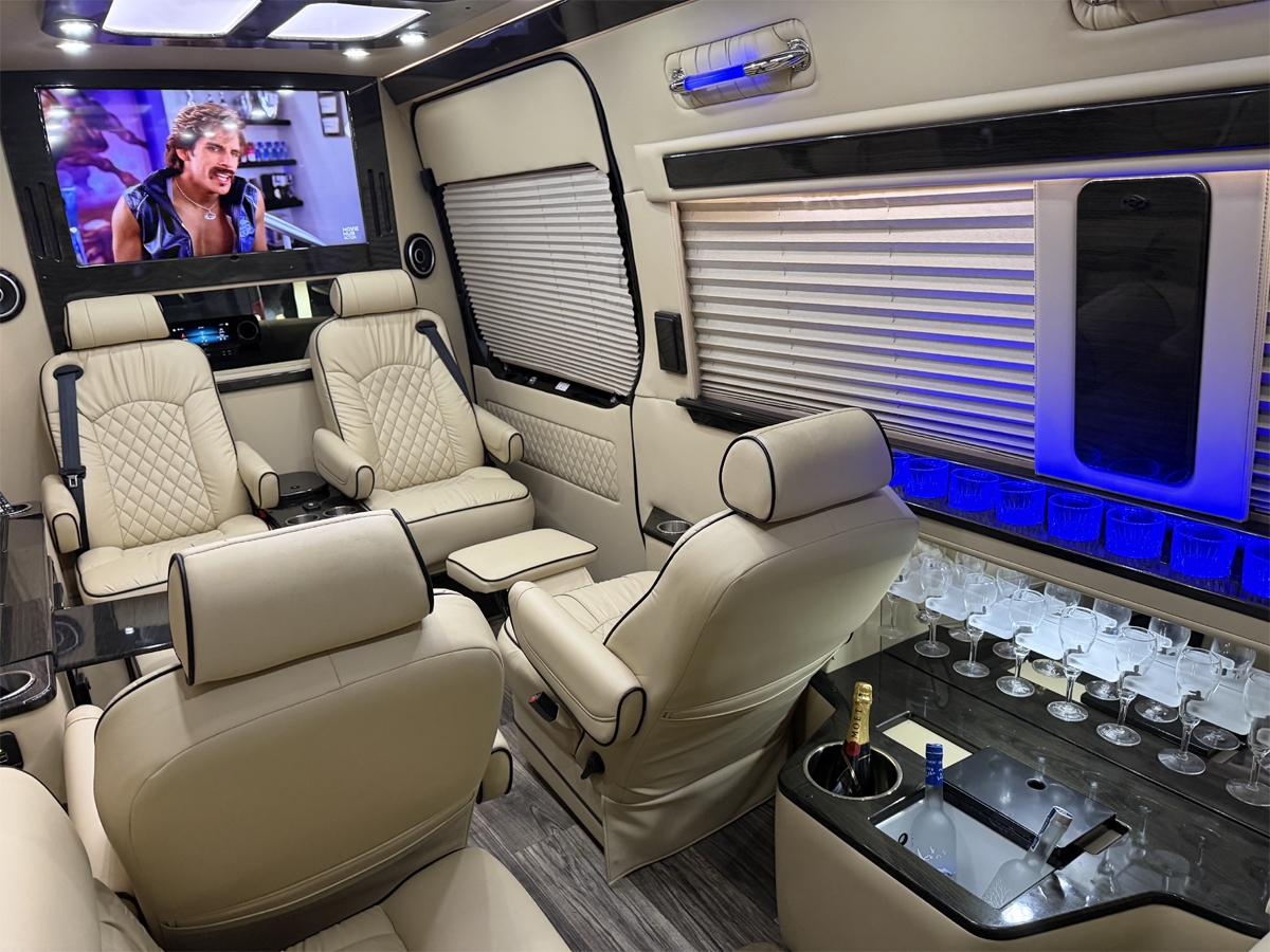 Mercedes-Benz Sprinter 3500 High Roof 170-in. WB 2019