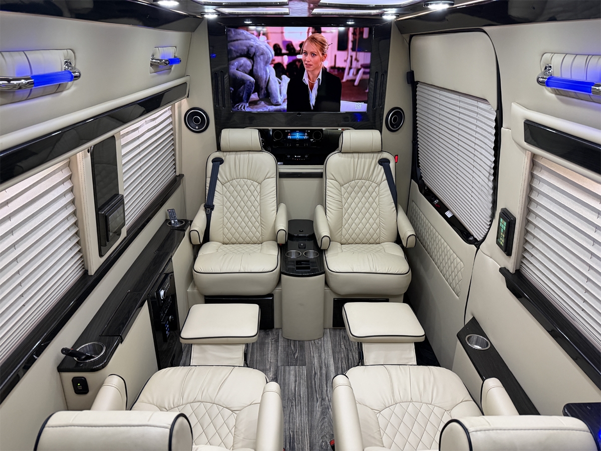 Mercedes-Benz Sprinter 3500 High Roof 170-in. WB 2019