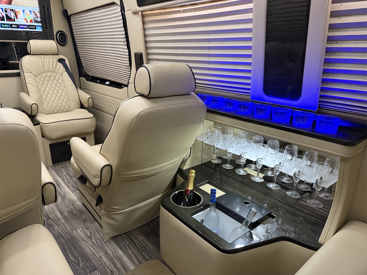 Mercedes-Benz Sprinter 3500 High Roof 170-in. WB 2019