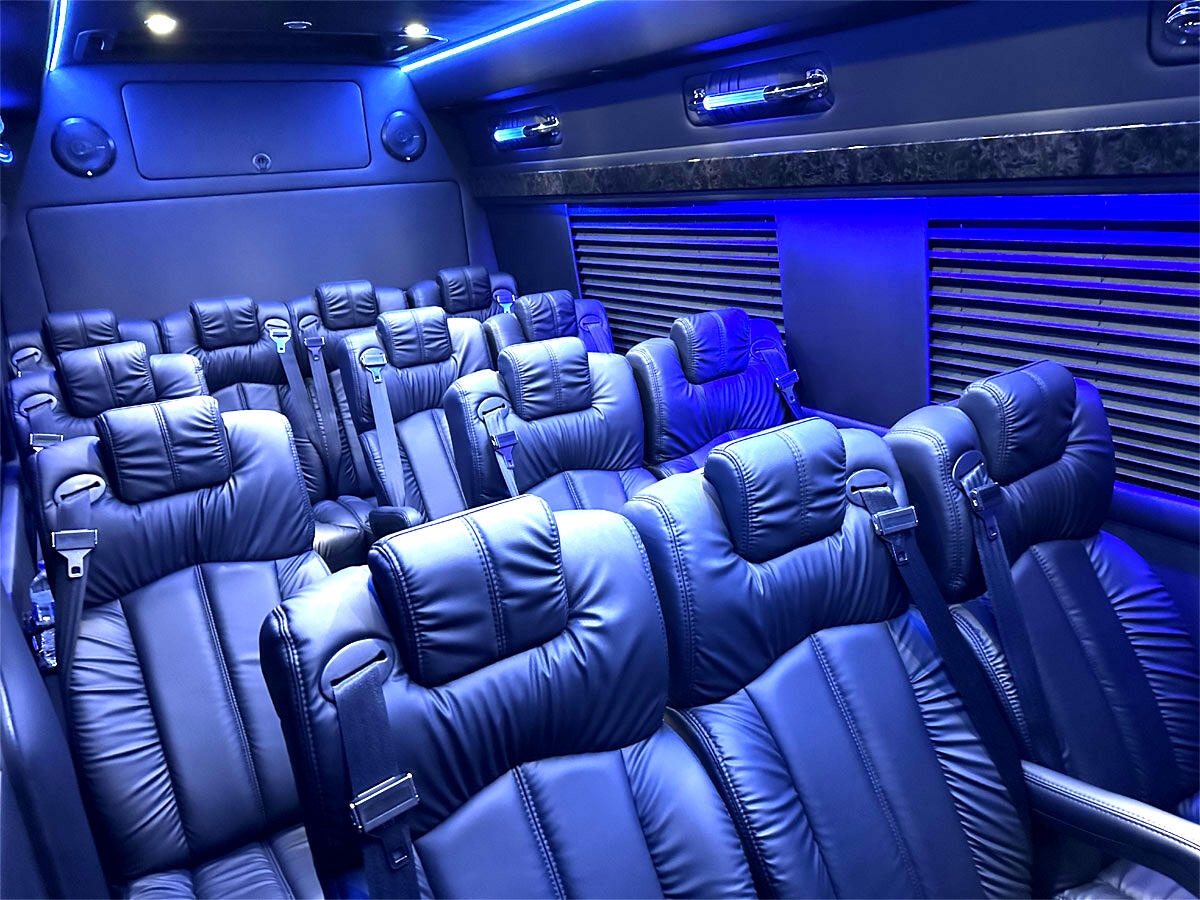 Mercedes-Benz Sprinter 3500 XD 170-in. WB 2024