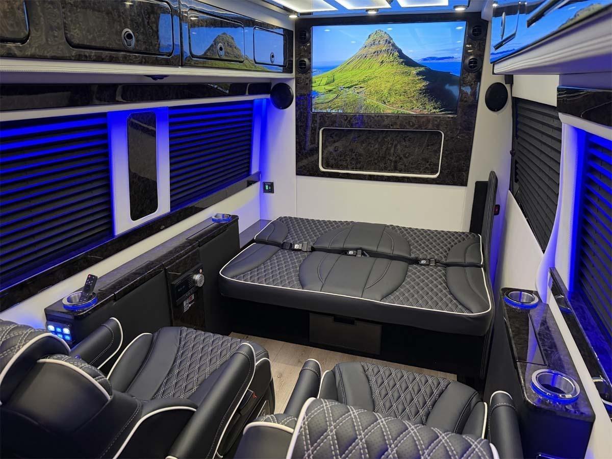 Mercedes-Benz Sprinter 3500 XD 170-in. WB 2024